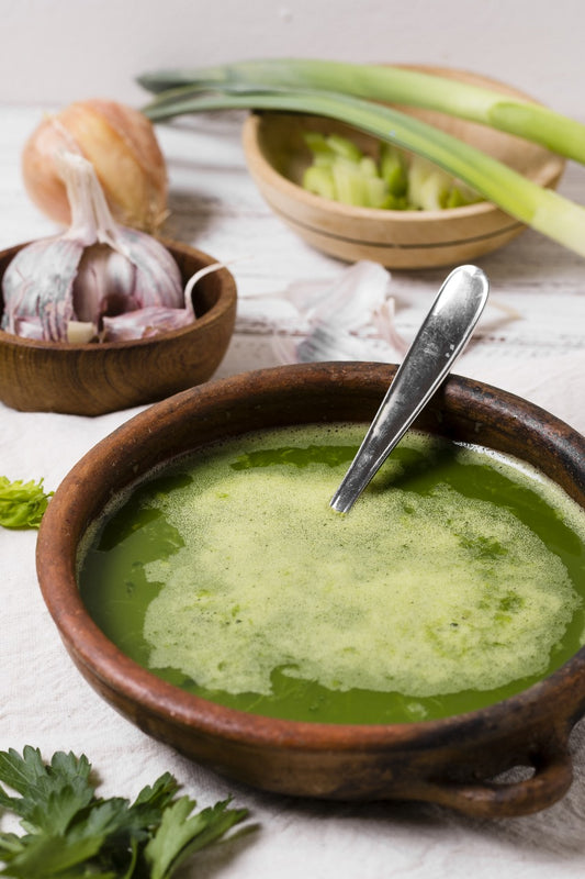 Sopa de Nopal con Limón y Chile (Ideal para Detox)